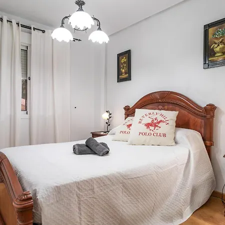 Apartment Cozy In With Kitchenette *